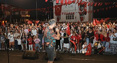 Mudanya, 30 Ağustos'un direniş ruhunu meydanlara taşıdı
