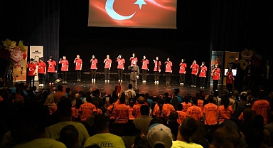 Özel Gençler Yaz Okulunu Coşkulu Şekilde Tamamladı