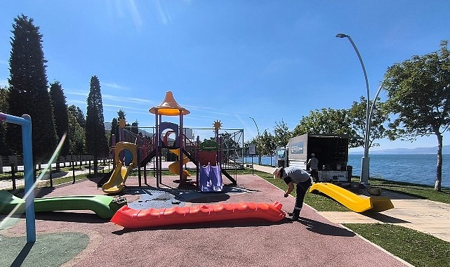 Büyükşehir'den çocuklara güvenli oyun alanları
