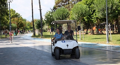 Büyükşehir’den Konyaaltı Sahili’nde temizlik seferberliği