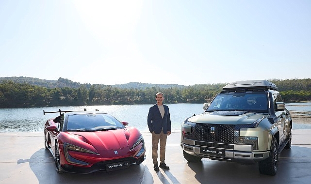 BYD Türkiye, Yüzen, Kendi Etrafında Dönen ve Zıplayabilen Araçlarıyla Türkiye’de Teknoloji Şovu Yaptı