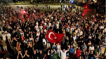 Dev ekranda final heyecanı