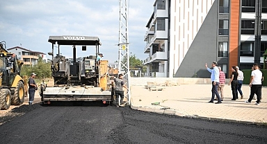 Kartepe’de Asfalt Atağı Sürüyor