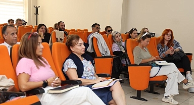 KO-MEK'le etkili sosyal medya kullanımını öğrendiler