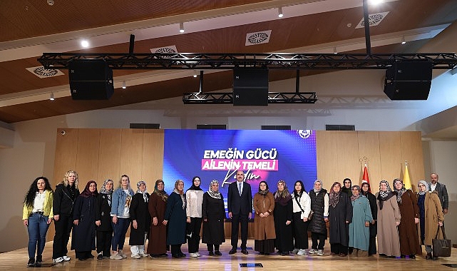 Başkan Altay “Aile Yılı” Kapsamında İlçelerden Gelen Hanımlarla Buluştu