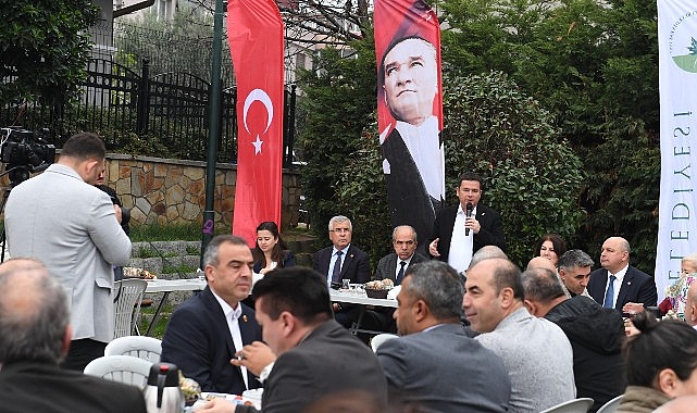 Başkan Erkan Aydın Yenibağlar Mahallesini ziyaret etti