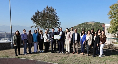 Bayraklı Belediyesinden Çevreci Başarı - İlçe Geneli “Sıfır Atık Belgesi” Alındı