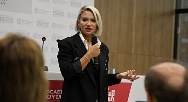 Buharalı, Kocaeli Kitap Fuarı’nda ruhsal yolculuğunu anlattı; “Merkeze Allah’ın rızasını koyun”