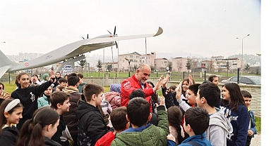 Canik'te Özdemir Bayraktar'a Duygu Dolu Anma
