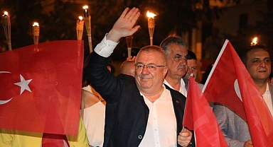 “Cumhuriyet, özgürlüğün, eşitliğin ve demokrasinin adıdır”