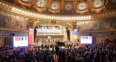 İstanbul Devlet Senfoni Orkestrası Cumhuriyet’in 102. yıl coşkusunu Romanya’da yaşattı