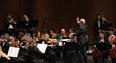 İstanbul Devlet Senfoni Orkestrası DenizBank Konserleri kapsamında Rus besteci ve virtüöz Shostakovich anıldı