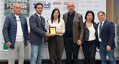 Körfez’in eski oyuncusu Orhan Ak, Kitap Fuarı’nda açıkladı; “Kocaelispor sayesinde var oldum”