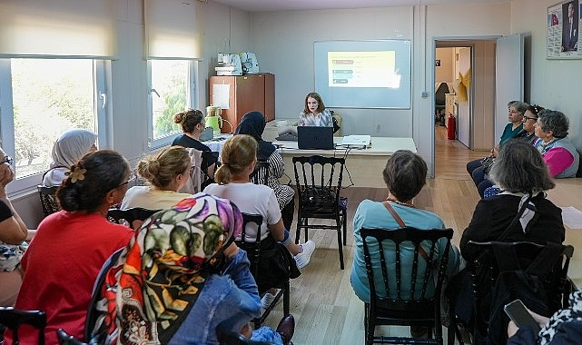 Maltepe Belediyesi'nden kadınlara dijital destek