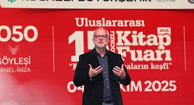 Prof. Dr. Sayar'dan, Kitap Fuarı'na övgü