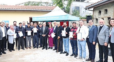 Ürünlü'de 275 hak sahibine imarlı tapu sevinci