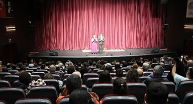 “Yaftalı Tabut” Maltepe Tiyatro Festivali'ne konuk oldu