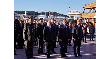 Ayvalık’ta Öğretmenler Günü Coşkuyla Kutlandı