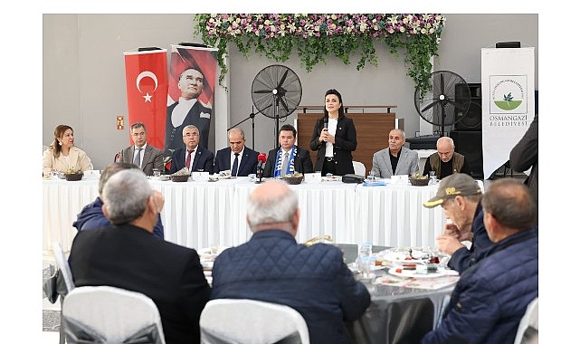 Başkan Aydın’a Ovaakça’da hizmet teşekkürü