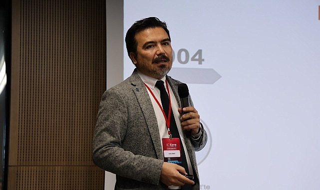 Bilişim Fuarı'nda güncel teknolojiler masaya yatırıldı