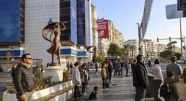 Binlerce Karşıyakalı “Ata’ya Saygı Zinciri” oluşturacak