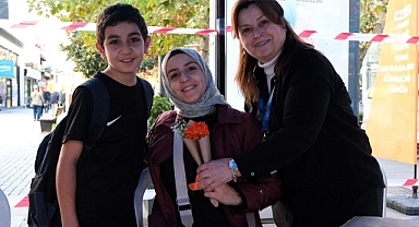 Büyükşehir'den kadına şiddete turuncu farkındalık