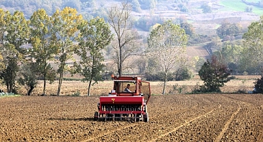 Büyükşehir'in hibeli tohumları toprakla buluştu