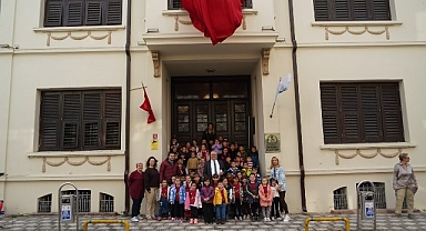 Edremit Belediyesi Atatürk Kültür Evi’ne ziyaretçi akını