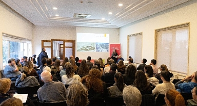 İzmir’in dünü bugünü yarını konuşuldu