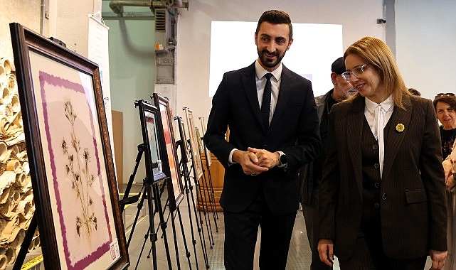 "Kağıtta Açan Çiçekler" sanatseverleri bekliyor