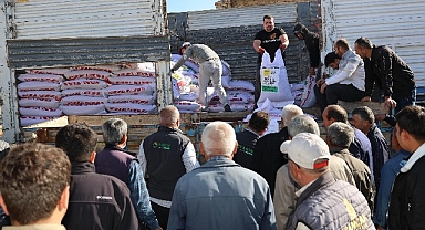 Konya Büyükşehir’den Çiftçiye Kuraklığa Dayanıklı Mercimek Tohumu Desteği