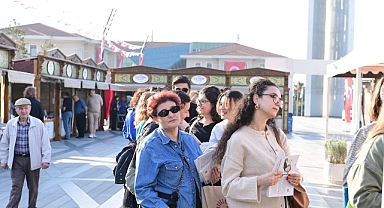 Osmangazi Kitap Fuarı’na İlgi Artarak Devam Ediyor 