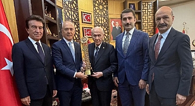 Türkiye Bisiklet Federasyonu'ndan MHP Genel Başkanı Devlet Bahçeli Ziyareti