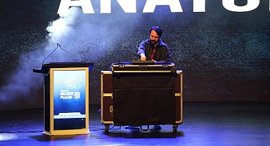 Yapay zekâ, Kongre Merkezi'nde müzikle coştu