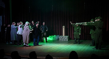 41 yıl önce Bulgaristan’da yaşanan acı ilk kez Bornova’da sahnelendi