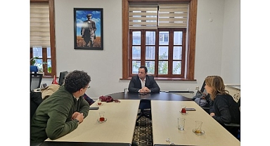 Ayvalık Alan Başkanlığı, İzmir Büyükşehir Belediyesi Ahmet Piriştina Kent Arşivi ve Müzesi’ni (APİKAM) ziyaret etti.