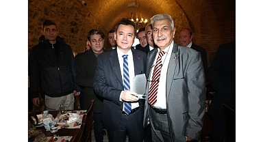 Başkan Aydın Müjdeyi Verdi: “Arap Şükrü Sokağı Yenilendi”