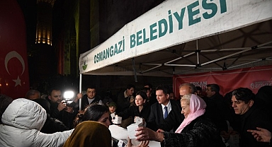 Başkan Erkan Aydın’dan Kandil Simidi İkramı
