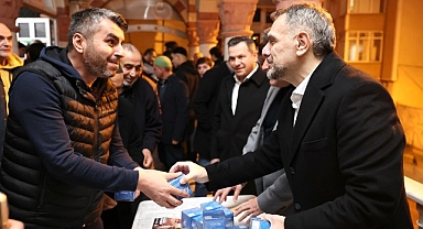 Başkan Vekili Akın’dan kandil simidi ikramı