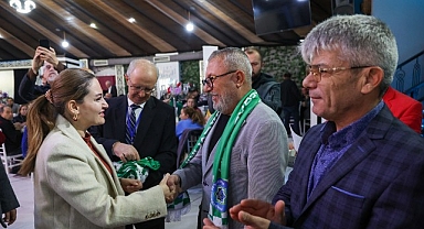  Başkan Vekili Özdemir Konyalılarla buluştu