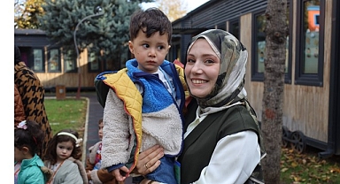 Büyükşehir’den ekranla büyüyen çocuklar için altın öneriler; “Ekranı yasaklamayalım, dengeli kullanalım”