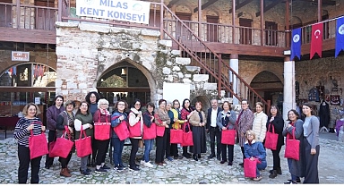 Dikiş Atölyesi Etkinliğinde El Emeği Göz Nuru Çantalar Üretildi 