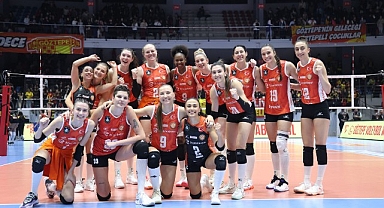 Eczacıbaşı Dynavit, Göztepe’ye set vermedi