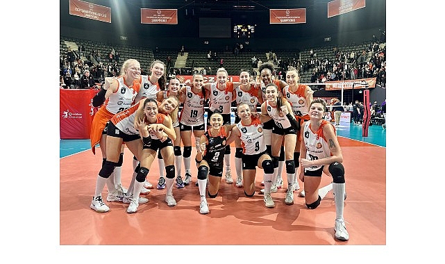 Eczacıbaşı Dynavit, evinde Zeren Spor’u 3-0 mağlup etti