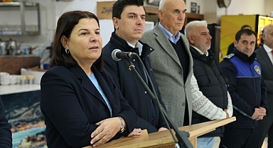 Foça Belediyesi Personeli Yeni Yıl Buluşmasında Bir Araya Geldi