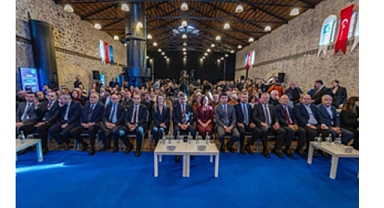 “Gururla, umutla ve kararlılıkla İzmir’in geleceğini inşa ediyoruz”