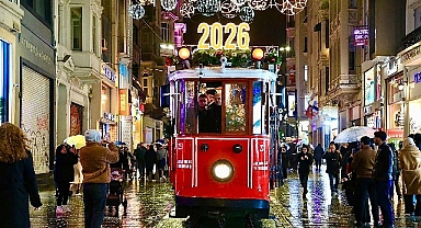 İETT’den İstiklal Caddesi'nde yeni yıl sürprizi