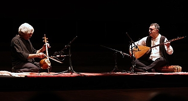 İki kültür iki usta bir sahnede