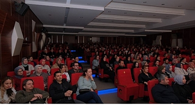 “Kadın Sığınağı” İlk Gösterimiyle İzleyiciden Tam Not Aldı