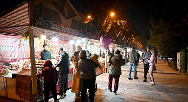 Kemer’de yılbaşı coşkusu musiki dinletisiyle başladı